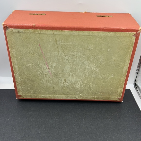 Vintage rose shade jewelry box - Picture 7 of 8